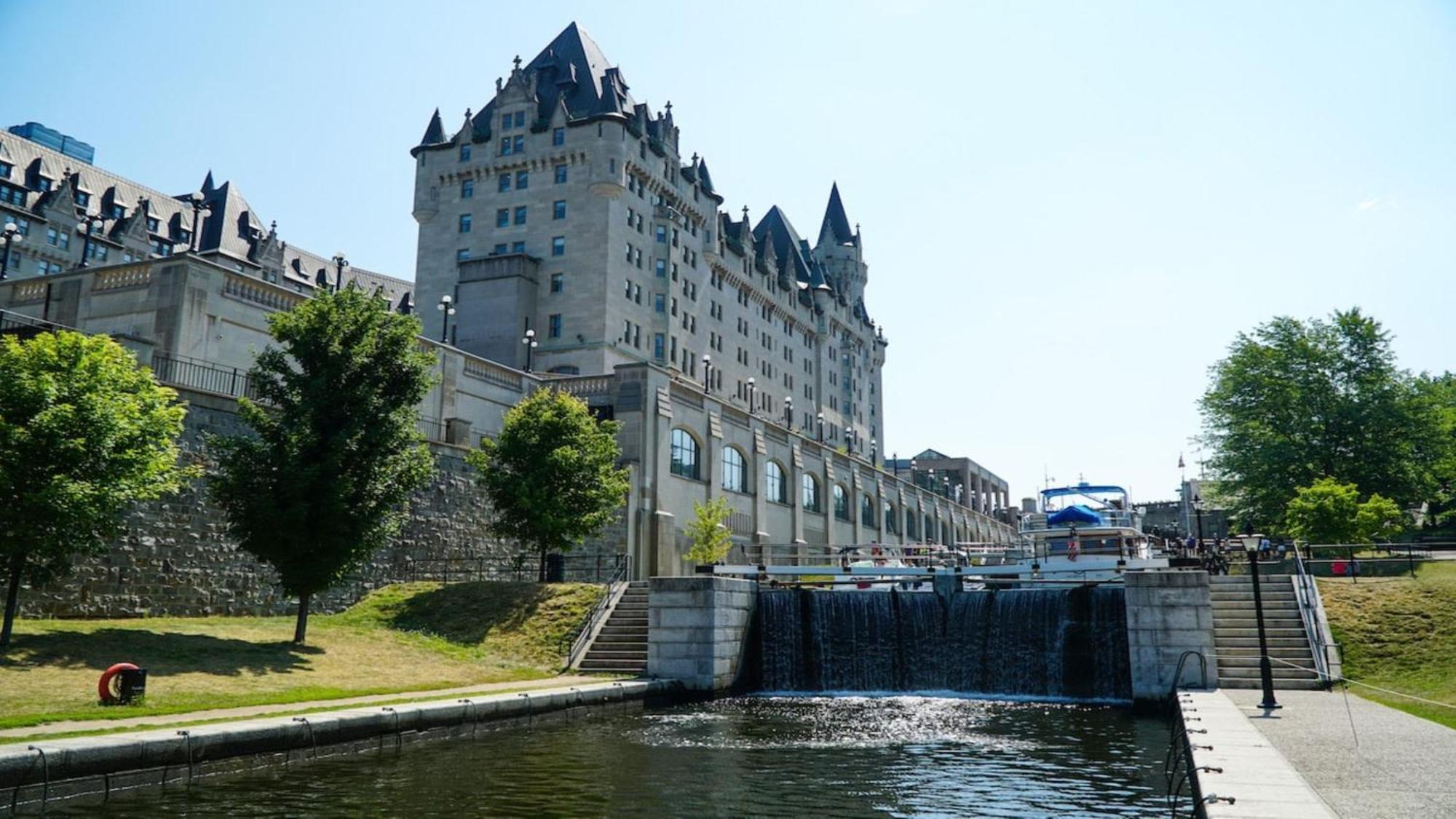 Holiday Inn - Ottawa Dwtn - Parliament Hill By Ihg Экстерьер фото